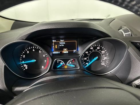 Used 2018 Ford Escape Titanium image 17