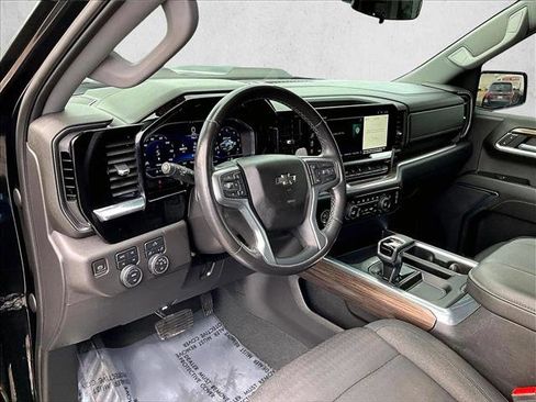 Used 2023 Chevrolet Silverado 1500 LT Trail Boss w/ Protection Package image 14