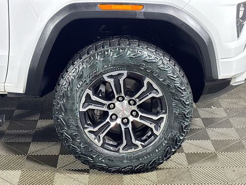 Used 2023 GMC Canyon AT4 w/ Canyon Safety Plus Package image 24