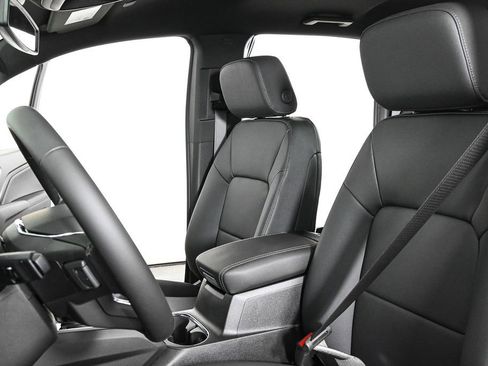 New 2026 GMC Canyon Elevation w/ Convenience Package image 5