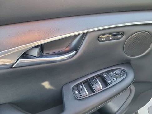 Used 2023 INFINITI QX50 Luxe image 14