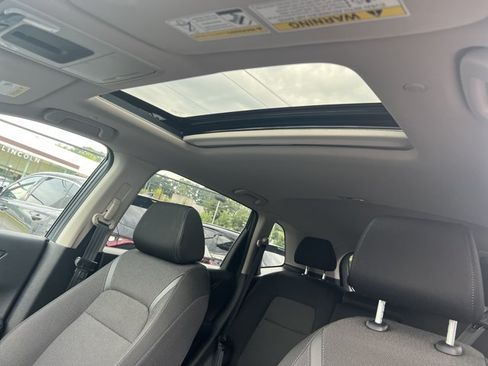 Used 2024 Honda CR-V EX image 11