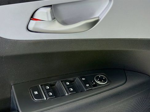 Used 2024 Kia Forte LXS FWD image 21