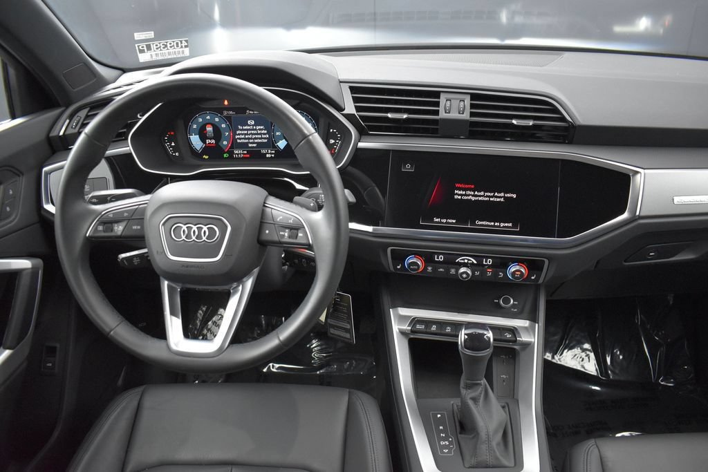 Used 2025 Audi Q3 2.0T Premium AWD/4WD image 12