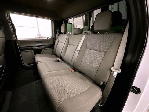 Used 2018 Ford F150 XLT w/ Equipment Group 302A Luxury AWD/4WD image 25
