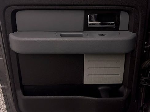 Used 2014 Ford F150 XLT w/ XLT Chrome Package image 35