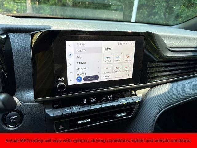 Used 2025 Toyota Camry SE FWD image 50