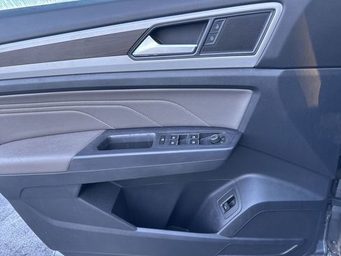 Used 2021 Volkswagen Atlas SE image 9