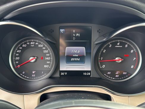 Used 2017 Mercedes-Benz GLC 300 4MATIC image 13