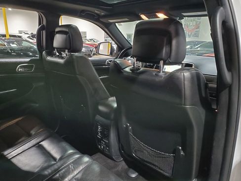 Used 2018 Jeep Grand Cherokee Limited w/ Luxury Group II image 21