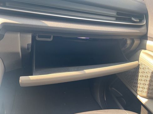 Used 2025 Kia Carnival SX image 26