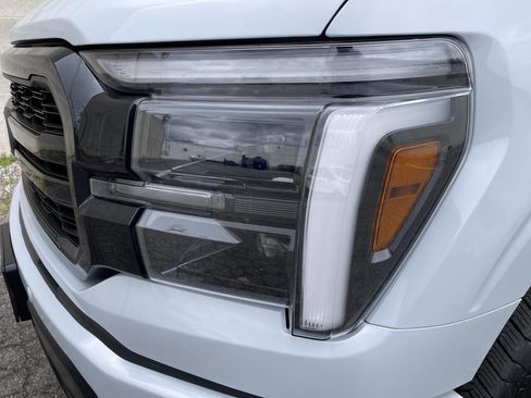 Used 2025 Ford F150 Lariat image 14