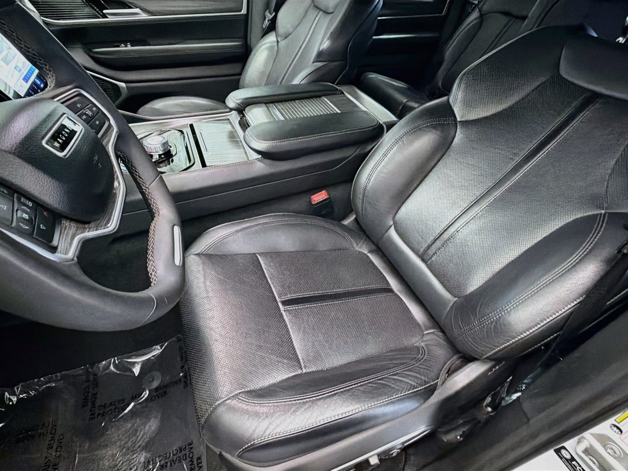 Used 2024 Jeep Wagoneer Series II w/ Flexible Seating Group RWD image 11