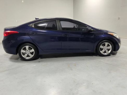 Used 2013 Hyundai Elantra GLS w/ Preferred Pkg FWD image 12