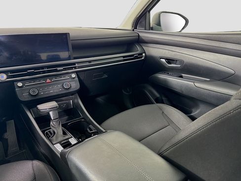 Certified 2025 Hyundai Tucson SE image 23