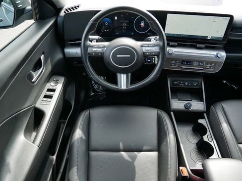 Used 2025 Hyundai Kona Limited AWD/4WD image 12
