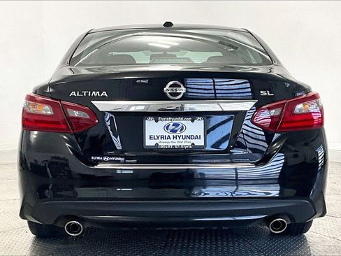 Used 2018 Nissan Altima 2.5 SL w/ 2.5 SL Technology Package image 4