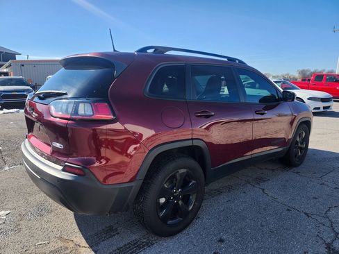 Used 2020 Jeep Cherokee Latitude Plus image 5