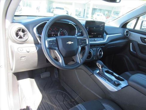 Certified 2024 Chevrolet Blazer LT w/ Convenience Package image 15