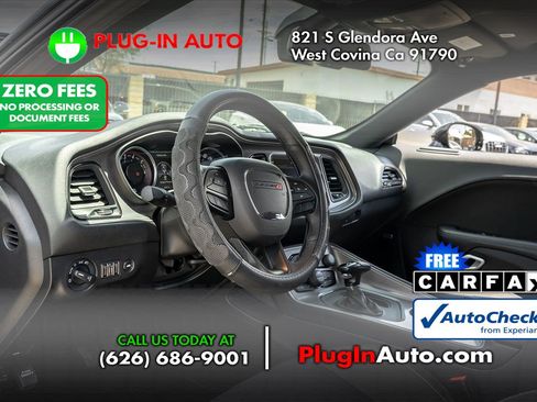 Used 2023 Dodge Challenger R/T Scat Pack RWD image 5