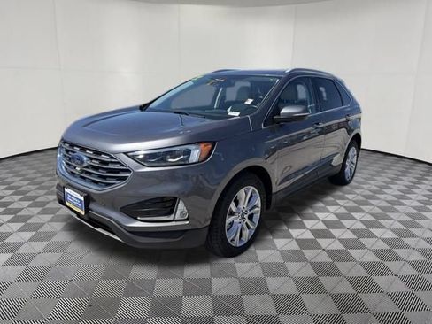 Used 2022 Ford Edge Titanium w/ Equipment Group 301A AWD/4WD image 13