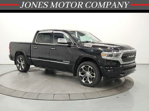 Used 2022 RAM 1500 Limited w/ Body-Colour Bumper Group AWD/4WD image 1