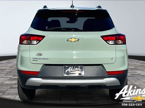 Used 2025 Chevrolet TrailBlazer LT image 5