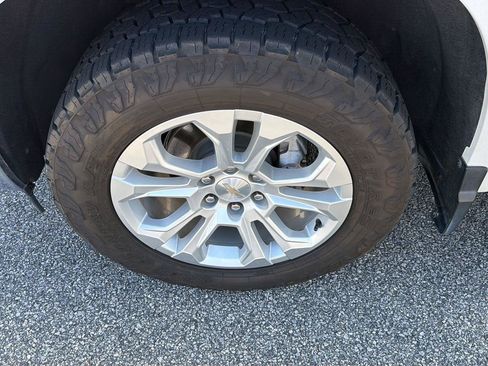 Used 2023 Chevrolet Silverado 1500 LTZ AWD/4WD image 41