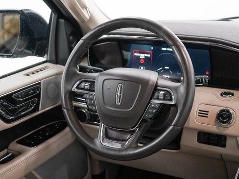 Used 2021 Lincoln Navigator Reserve w/ Luxury Package AWD/4WD image 14