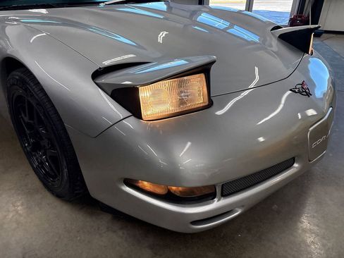 Used 2002 Chevrolet Corvette Z06 w/ Memory Pkg image 28