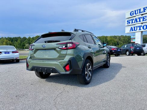 Used 2026 Subaru Crosstrek 2.5i Premium AWD/4WD image 5