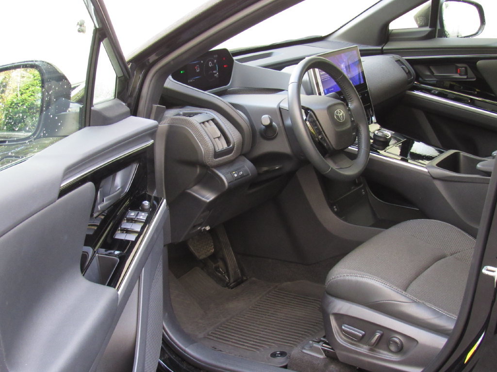 Used 2024 Toyota bZ4X FWD w/ Weather Package image 10