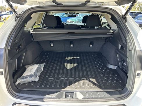 Certified 2025 Subaru Outback Premium w/ Popular Package #1A image 11