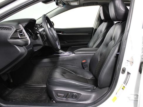 Used 2020 Toyota Camry XSE w/ Carpet Mat Package FWD image 8