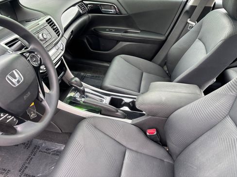 Used 2016 Honda Accord LX image 21