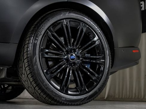 Used 2023 Land Rover Range Rover SE image 53