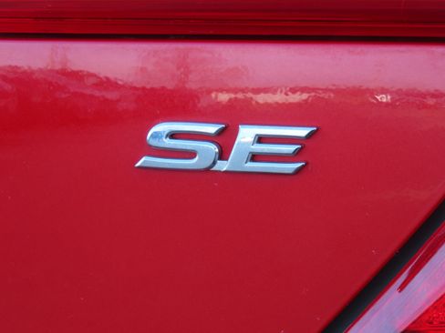 Used 2012 Toyota Camry SE image 15