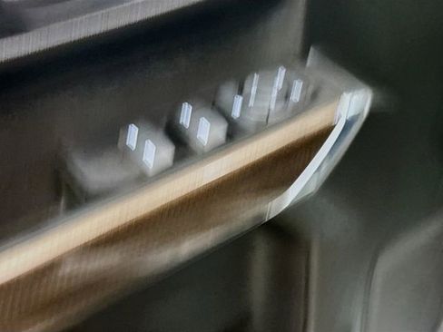 Used 2022 Chevrolet Silverado 1500 RST image 17