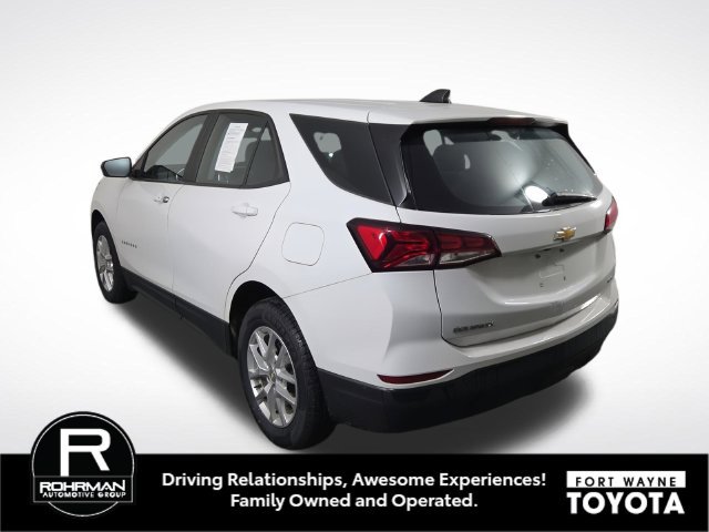 Used 2022 Chevrolet Equinox LS AWD/4WD image 9