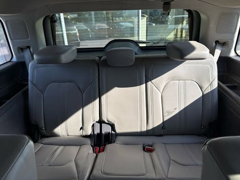 Used 2021 Ford Expedition Limited image 54