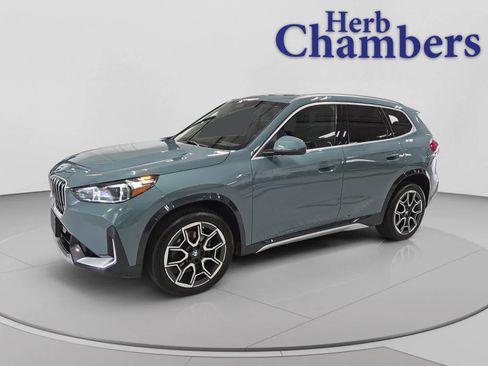 Used 2025 BMW X1 xDrive28i w/ Convenience Package AWD/4WD image 10