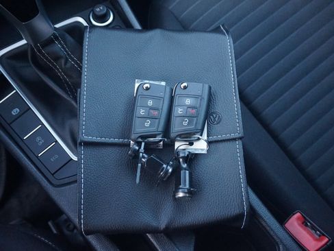 Used 2025 Volkswagen Jetta S image 36