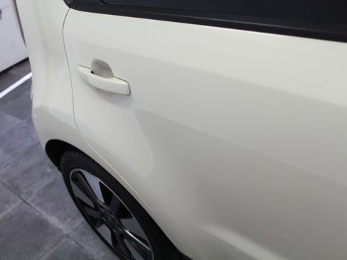 Used 2016 Kia Soul ! w/ Umber Package 1 image 32