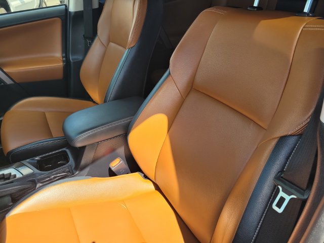 Used 2016 Toyota RAV4 Limited w/ Advanced Technology Package FWD image 13