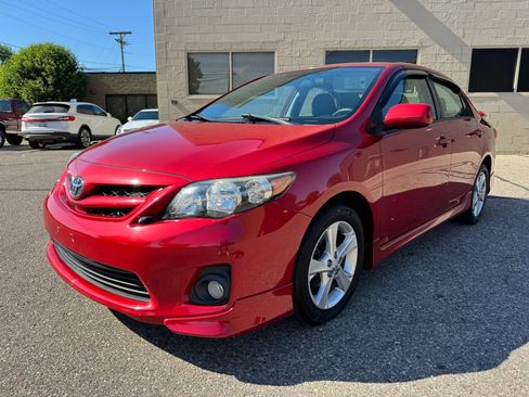 Used 2012 Toyota Corolla S FWD image 3
