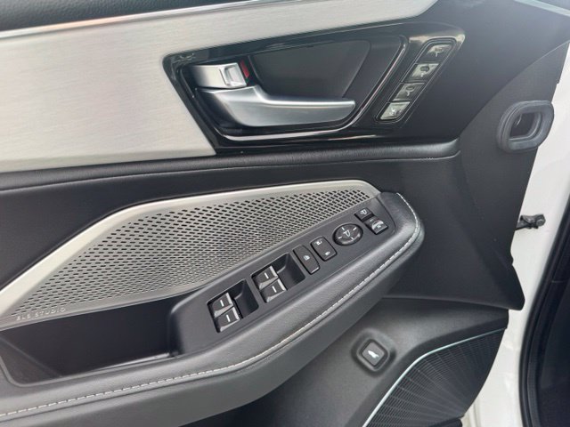 Used 2024 Acura MDX w/ Technology Package FWD image 21