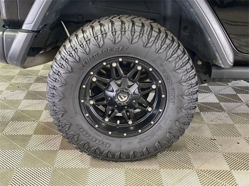 Used 2021 Jeep Wrangler Unlimited Rubicon image 38