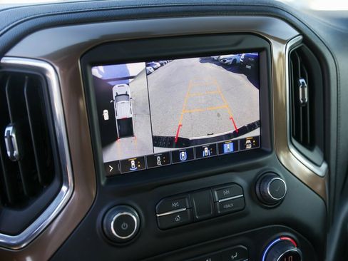 Used 2021 Chevrolet Silverado 2500 High Country w/ Z71 Off-Road Package image 20