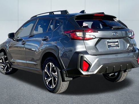 Used 2024 Subaru Crosstrek 2.0i Premium image 12