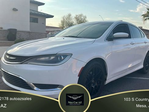 Used 2015 Chrysler 200 Limited w/ Convenience Group image 1